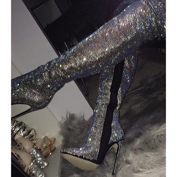 𝙇𝙖𝙨𝙩 𝙎𝙞𝙯 7 💎Swarovski Over Knee Boot - Picture 3 of 8